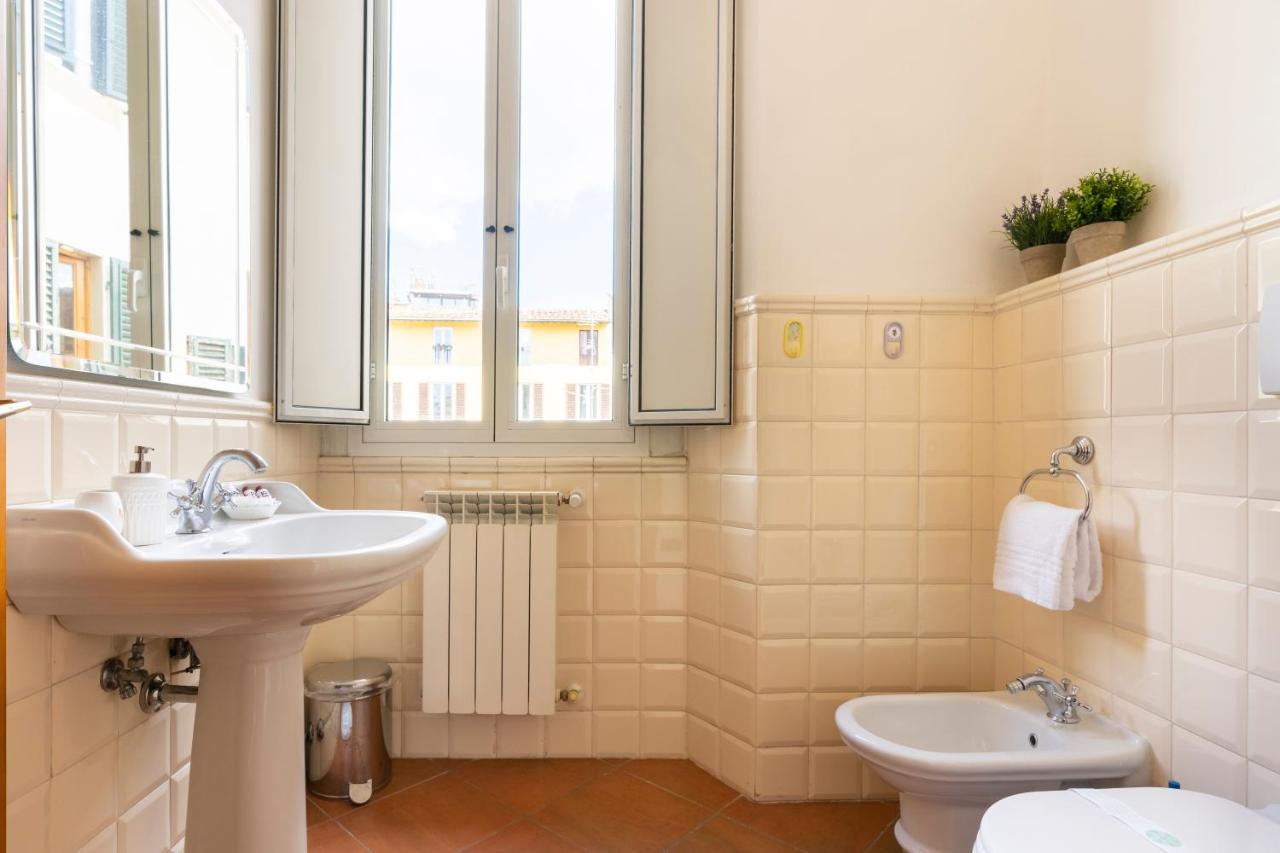 Verdi 11 Florenz Exterior foto
